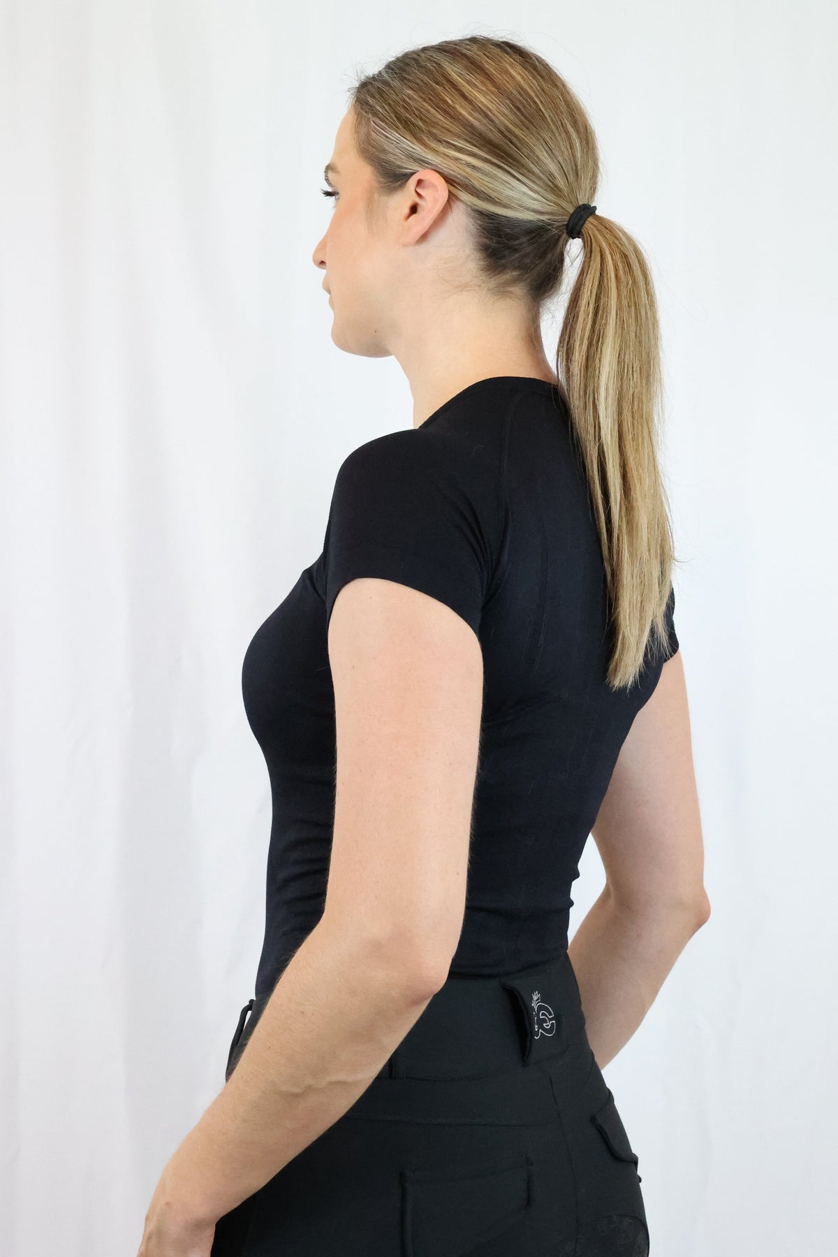 EQUEENE Short Sleeve Seamless Riding Top - Black