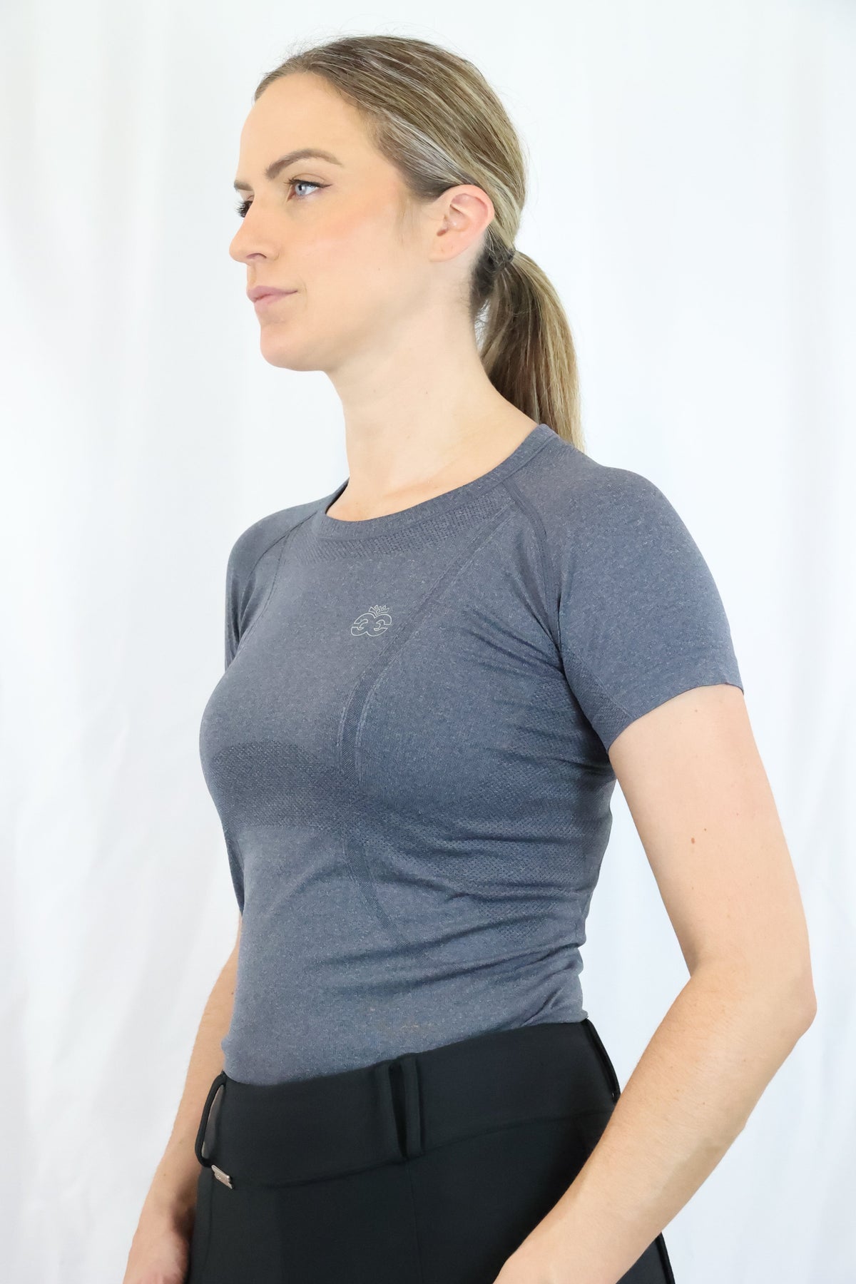 EQUEENE Short Sleeve Seamless Riding Top - Charcoal