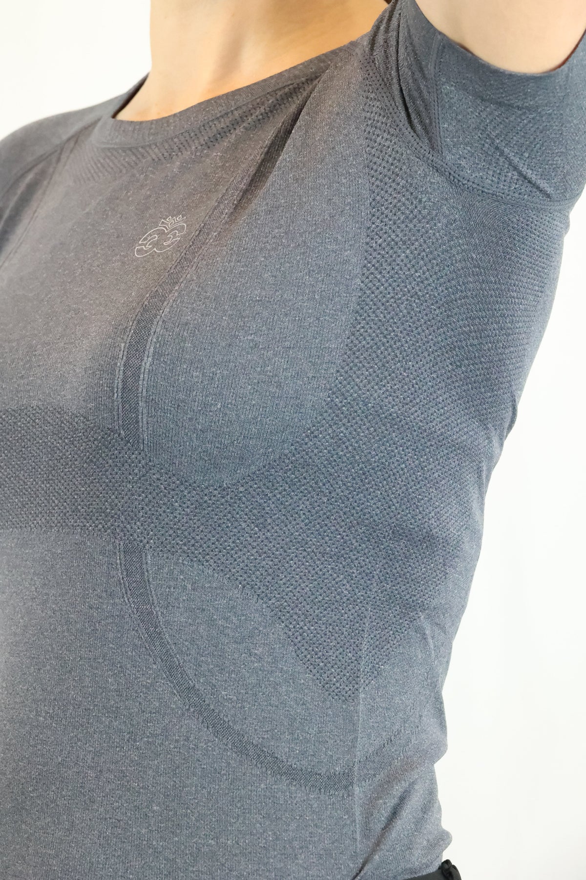 EQUEENE Short Sleeve Seamless Riding Top - Charcoal