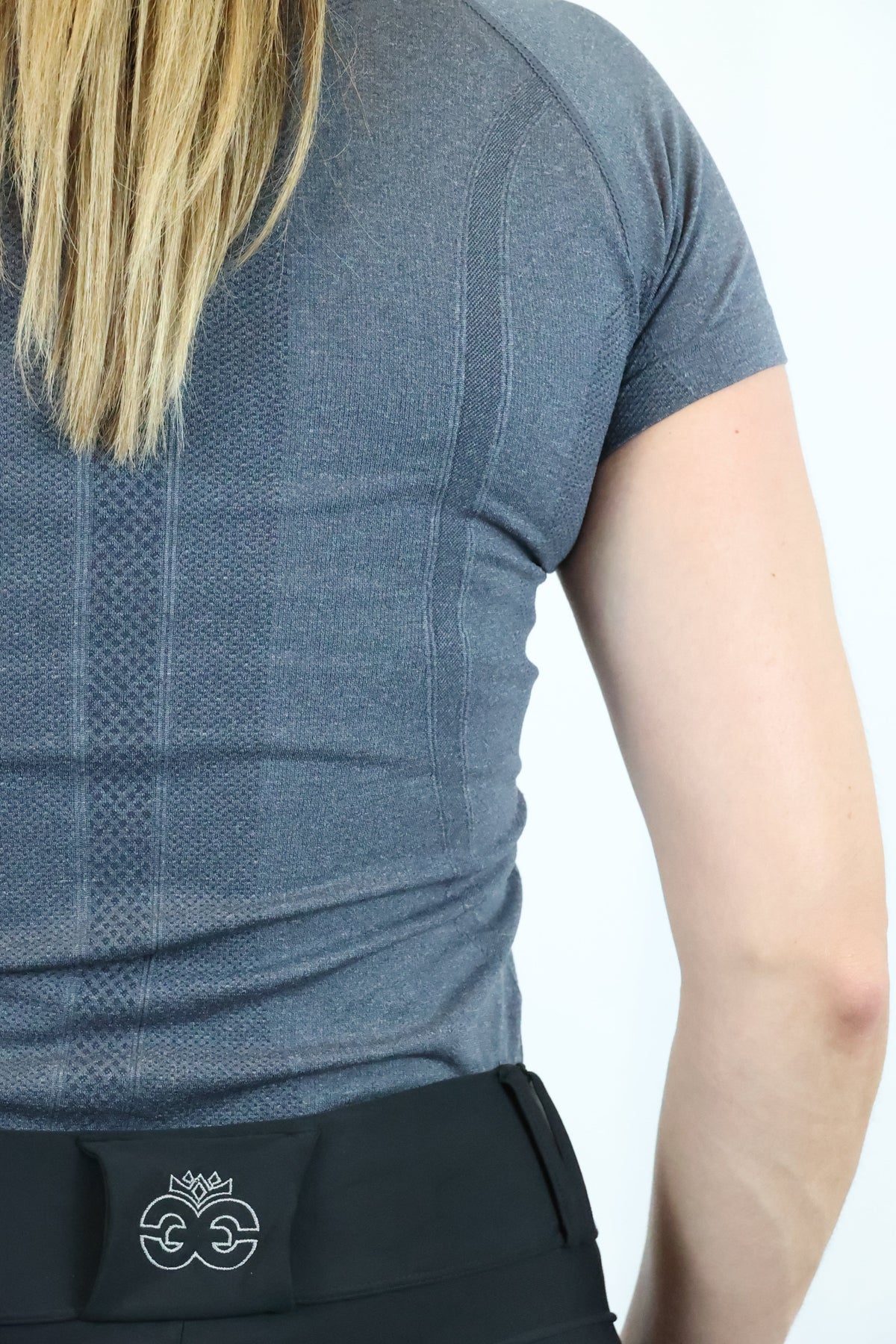 EQUEENE Short Sleeve Seamless Riding Top - Charcoal