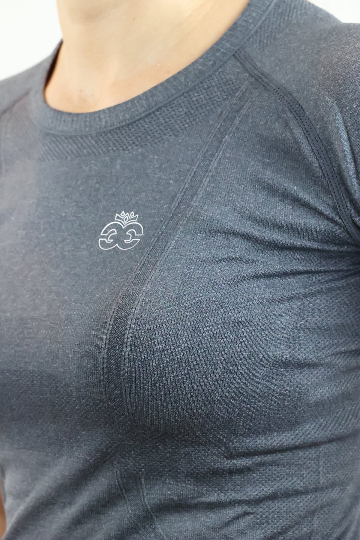EQUEENE Short Sleeve Seamless Riding Top - Charcoal