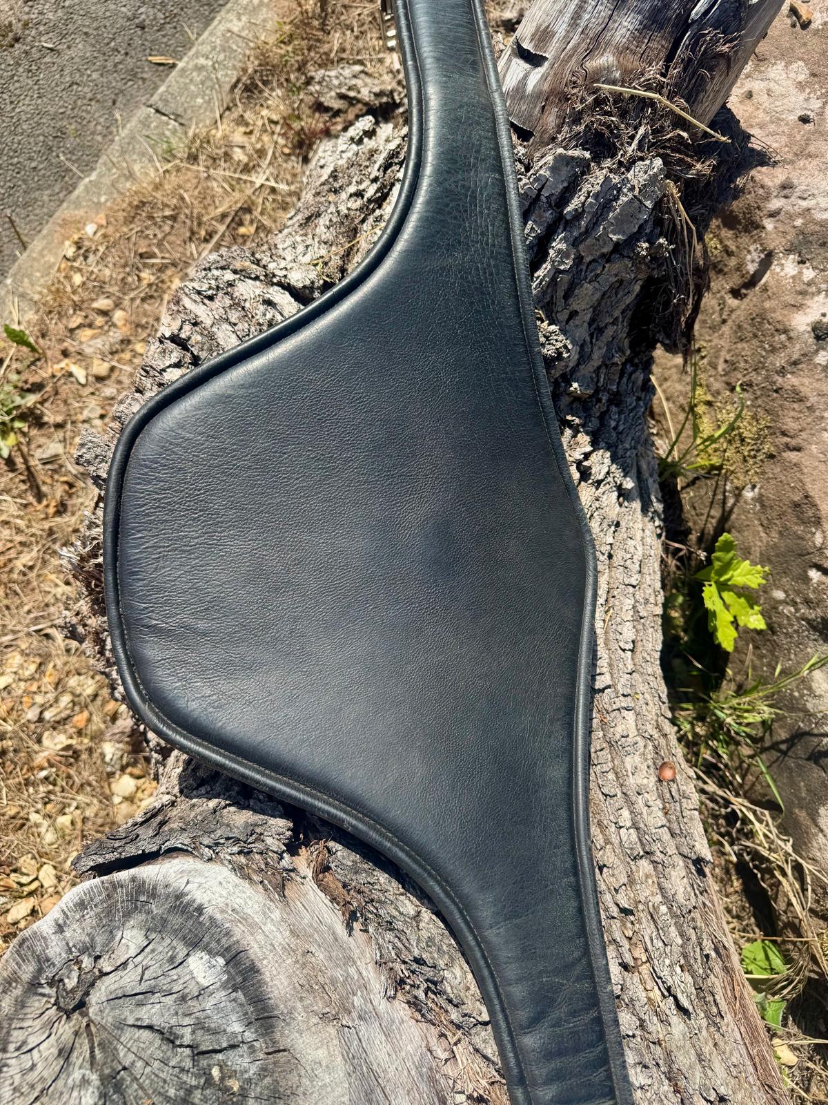 52" Shires Stud girth