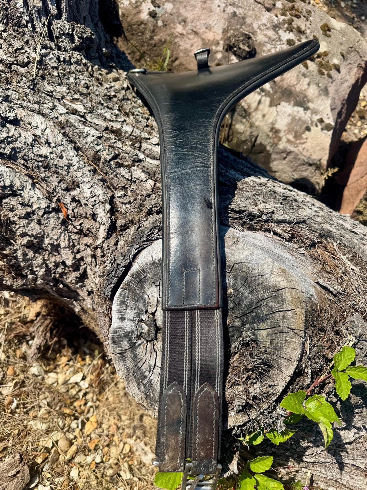 52" Shires Stud girth