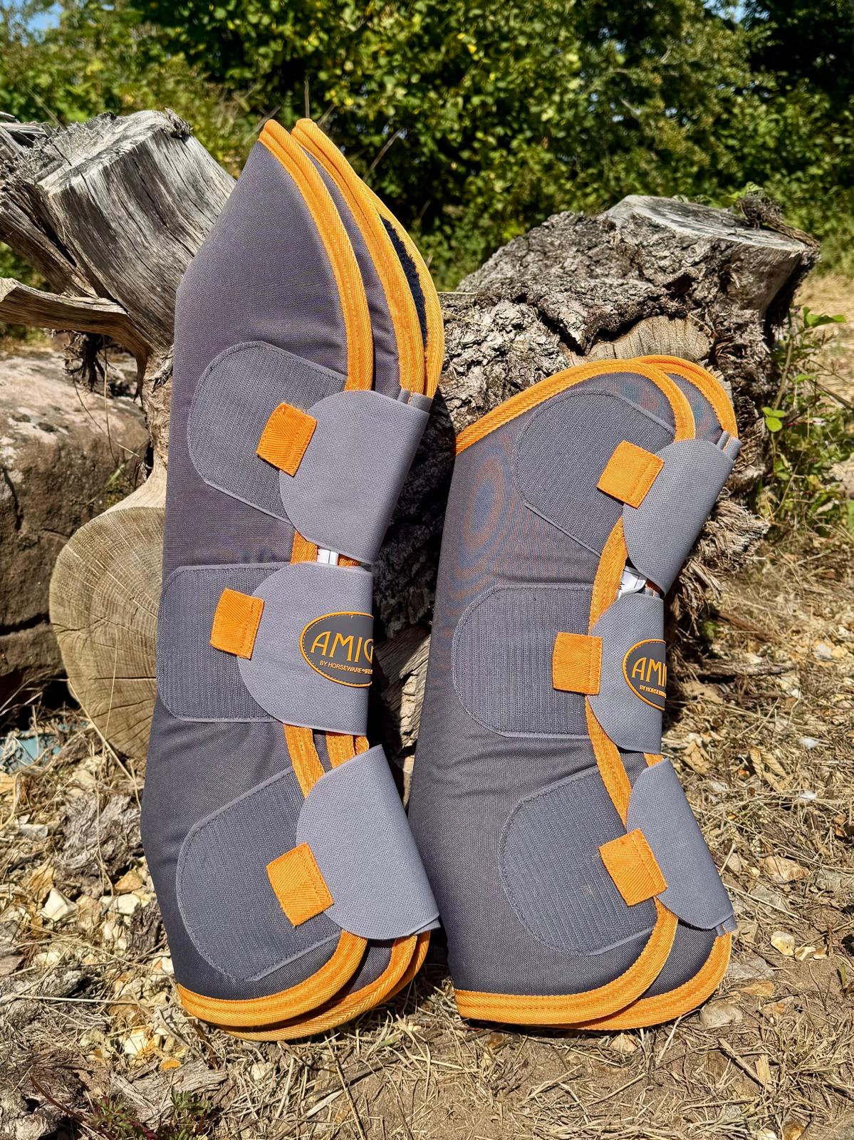 Pony Amigo Travel Boots