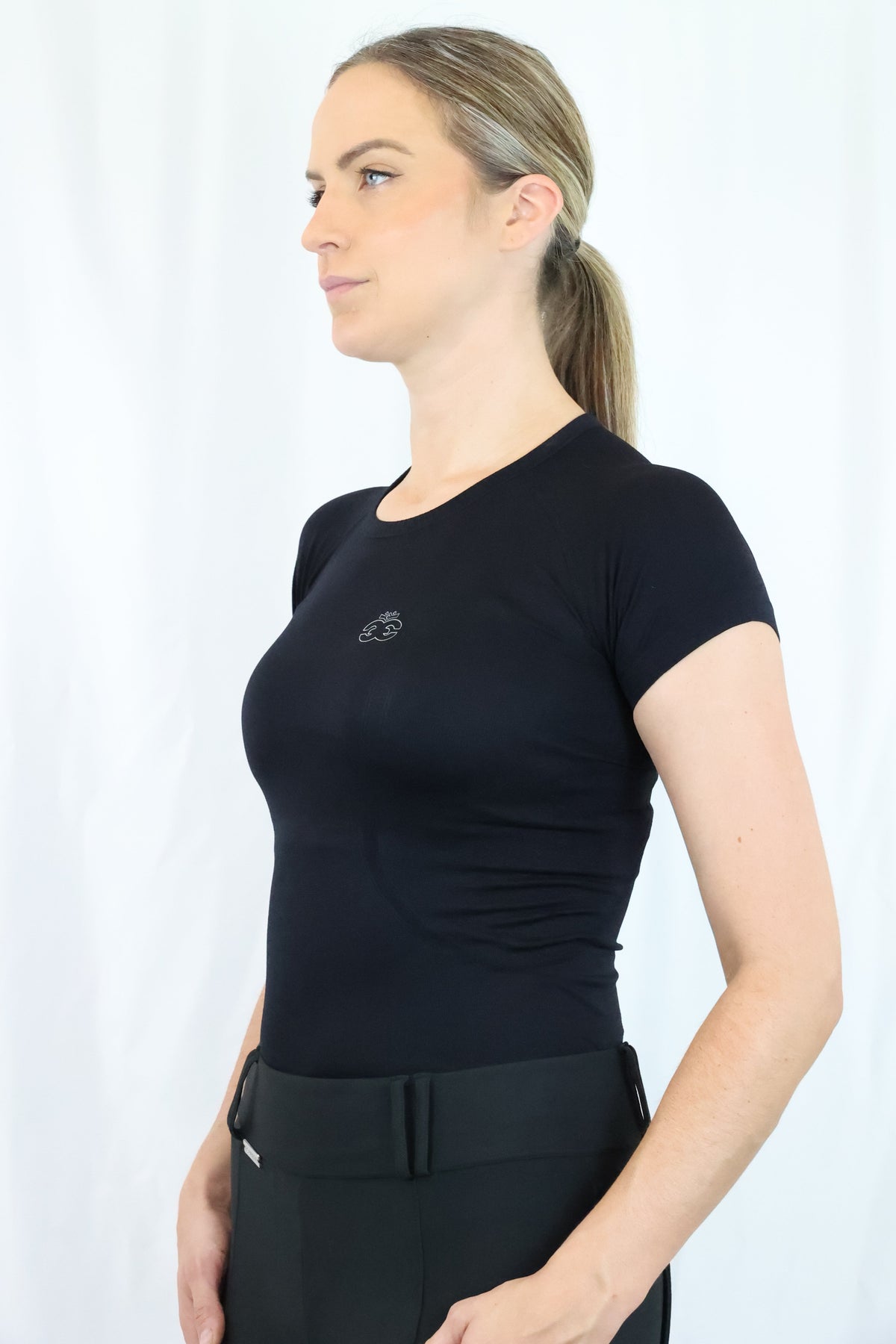 EQUEENE Short Sleeve Seamless Riding Top - Black