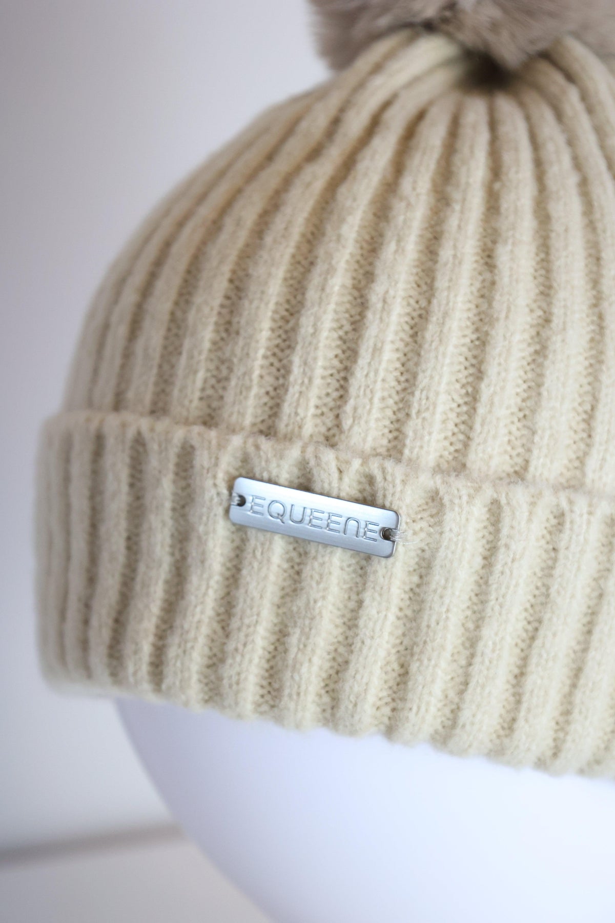 EQUEENE Beanie Hat - Stone