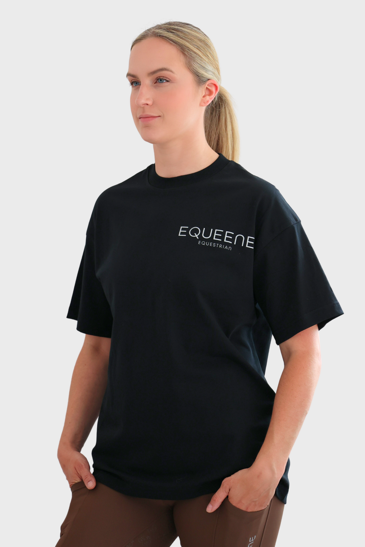 EQUEENE Tessa Oversized Tee - Black