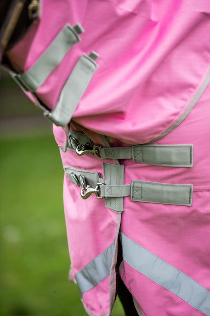 Swish 100g Detachable Neck Turnout Rug - Baby Pink