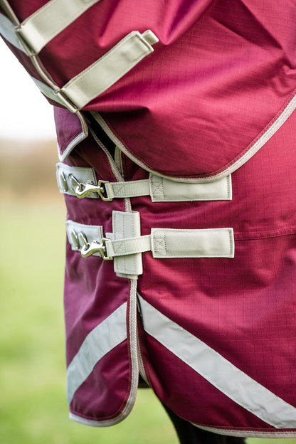 Swish 200g Detachable Neck Turnout Rug - Burgundy