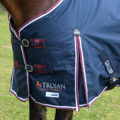 NEW 600D Trojan 50g Duraproof 5-Point Turnout Rug