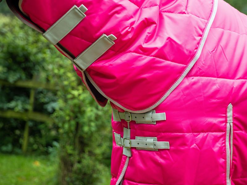Swish 100g Stable Rug With Detachable Neck - Hi Vis Pink