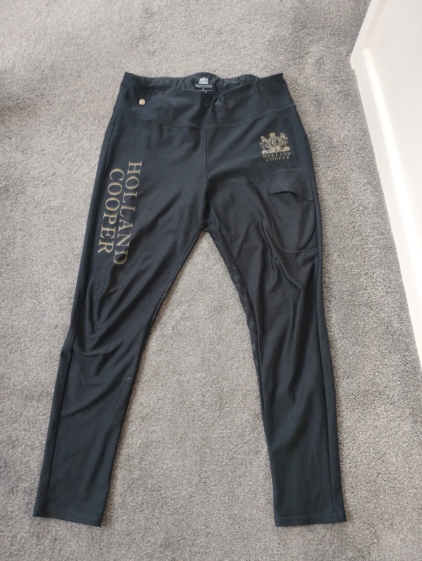 Holland and Cooper Silicone Knee Leggings- Size Large