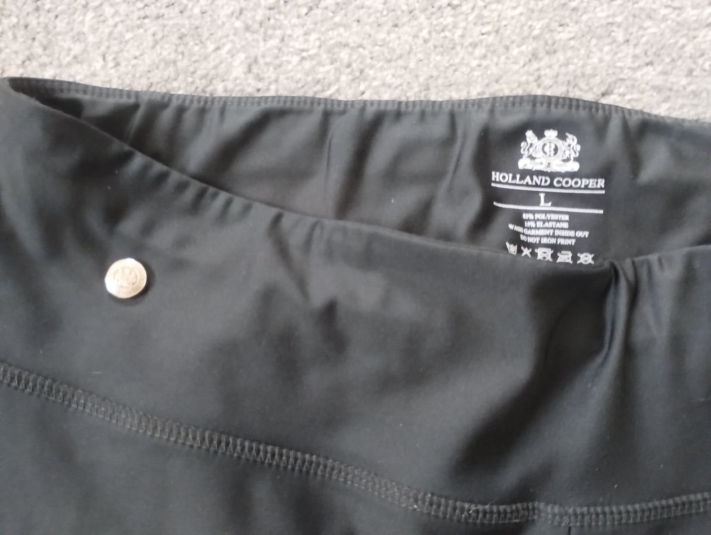 Holland and Cooper Silicone Knee Leggings- Size Large