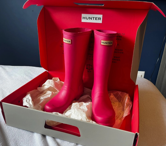 Size 2 kids Hunter wellies