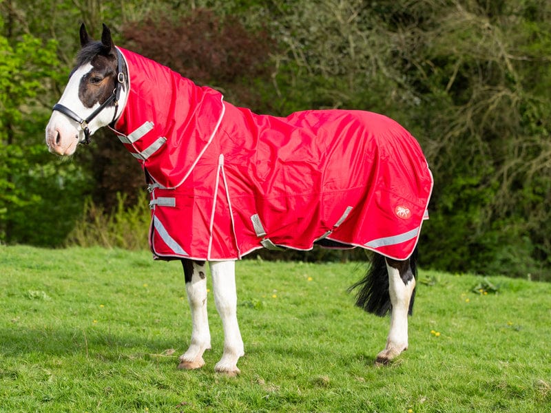 Swish WIDE FIT 100g Detachable Neck Turnout Rug - Red